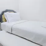 Good Deal 2Br At Gateway Pasteur Apartment By Travelio